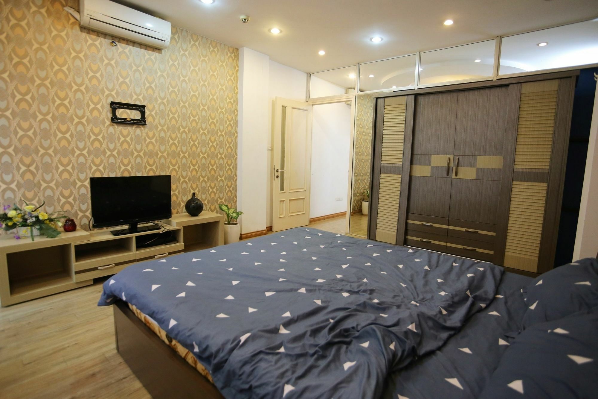 Oladi Căn hộ